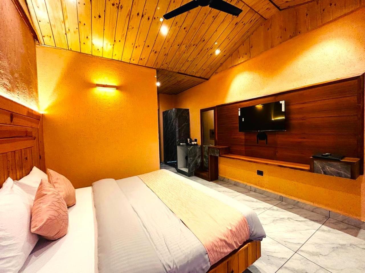 Living On The Edge A Luxury Stay Mussoorie Buitenkant foto